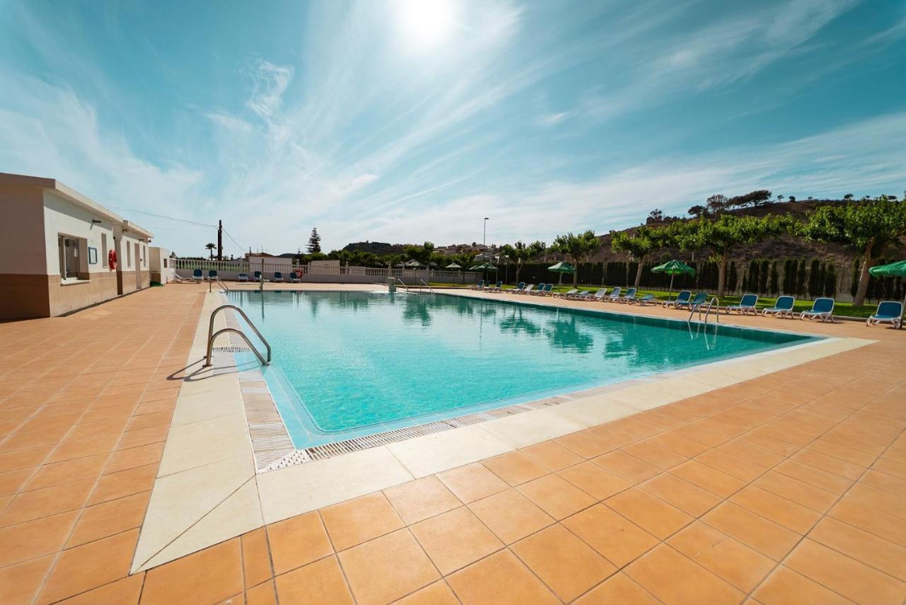 Kampaoh Costa Del Sol Hotel Алмаяте Бахо Екстериор снимка
